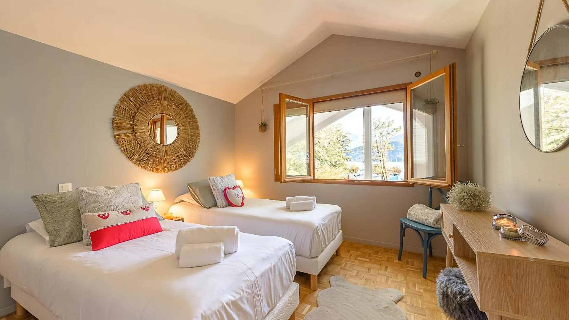 Semesterbostad La Villa Des Pecheurs, Maison De Famille Avec Vue Imprenable - Lla Selections By Location Lac Annecy Saint-Jorioz